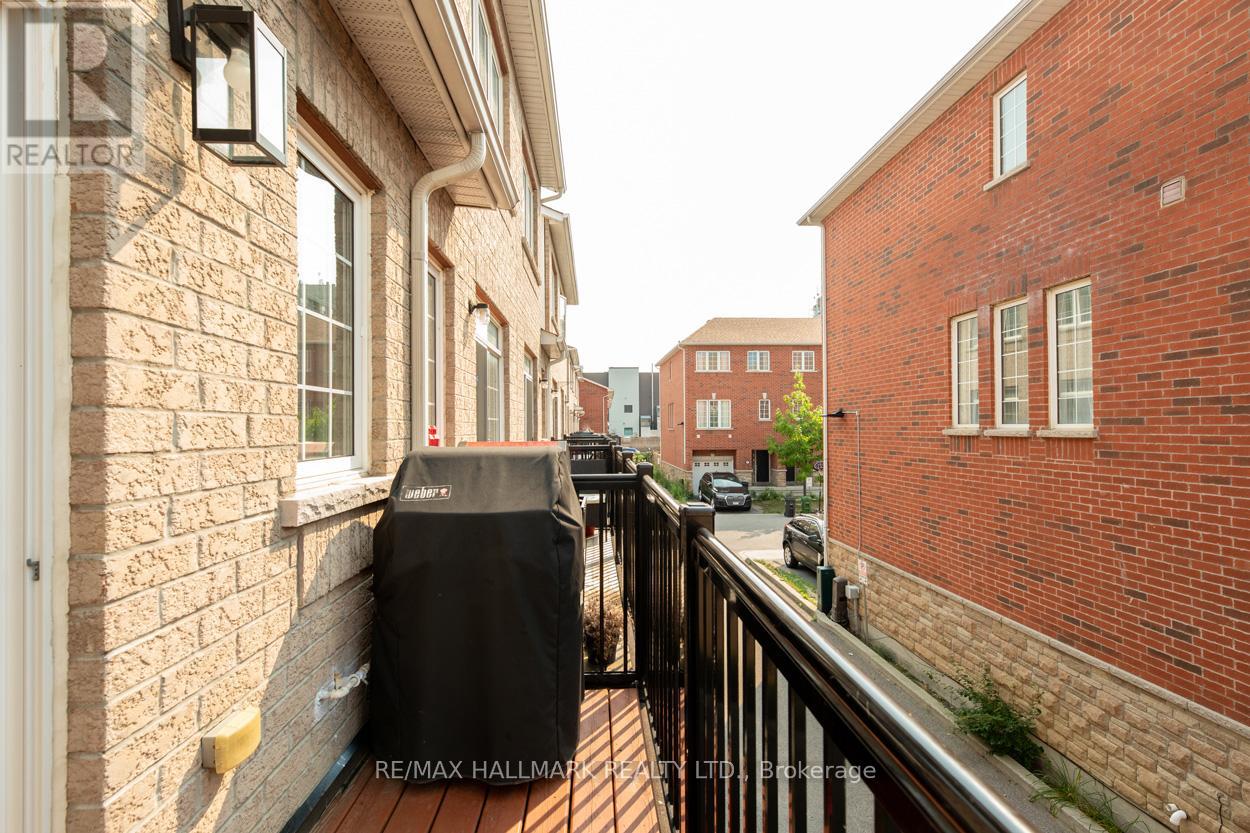 3757 B St Clair Avenue E, Toronto, Ontario  M1M 1V1 - Photo 18 - E12394342