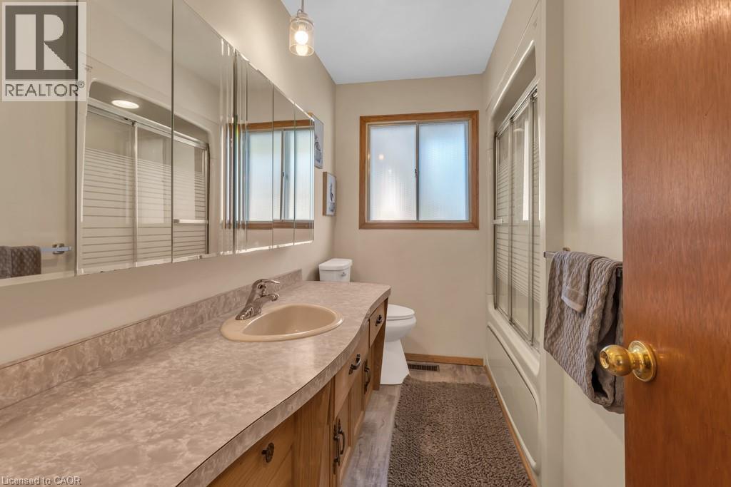 240 Elliott Street, Cambridge, Ontario  N1R 2K9 - Photo 11 - 40768080