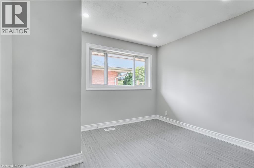 259 Greenfield Avenue, Kitchener, Ontario  N2C 1C8 - Photo 17 - 40768374