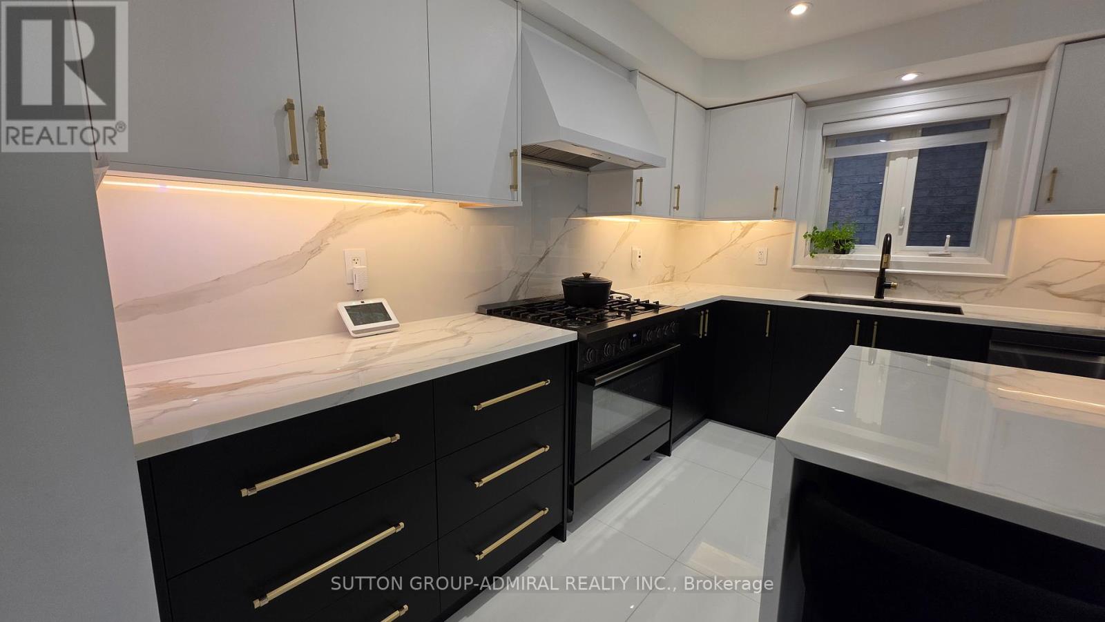 66 Reid Road, Bradford West Gwillimbury, Ontario  L3Z 0B8 - Photo 10 - N12393529