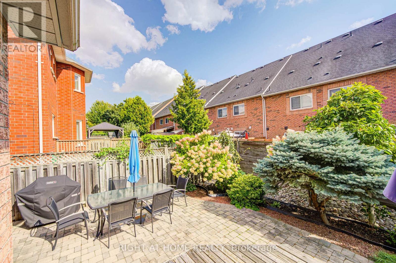 19 Purdy Crescent, Toronto, Ontario  M9N 3X8 - Photo 38 - W12387661