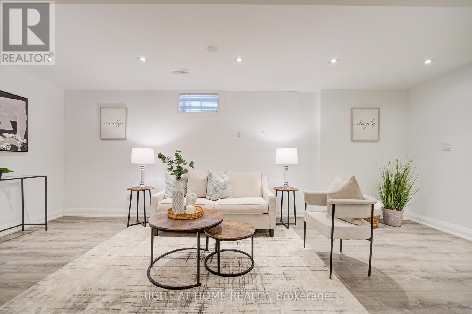 19 Purdy Crescent, Toronto, Ontario  M9N 3X8 - Photo 33 - W12387661