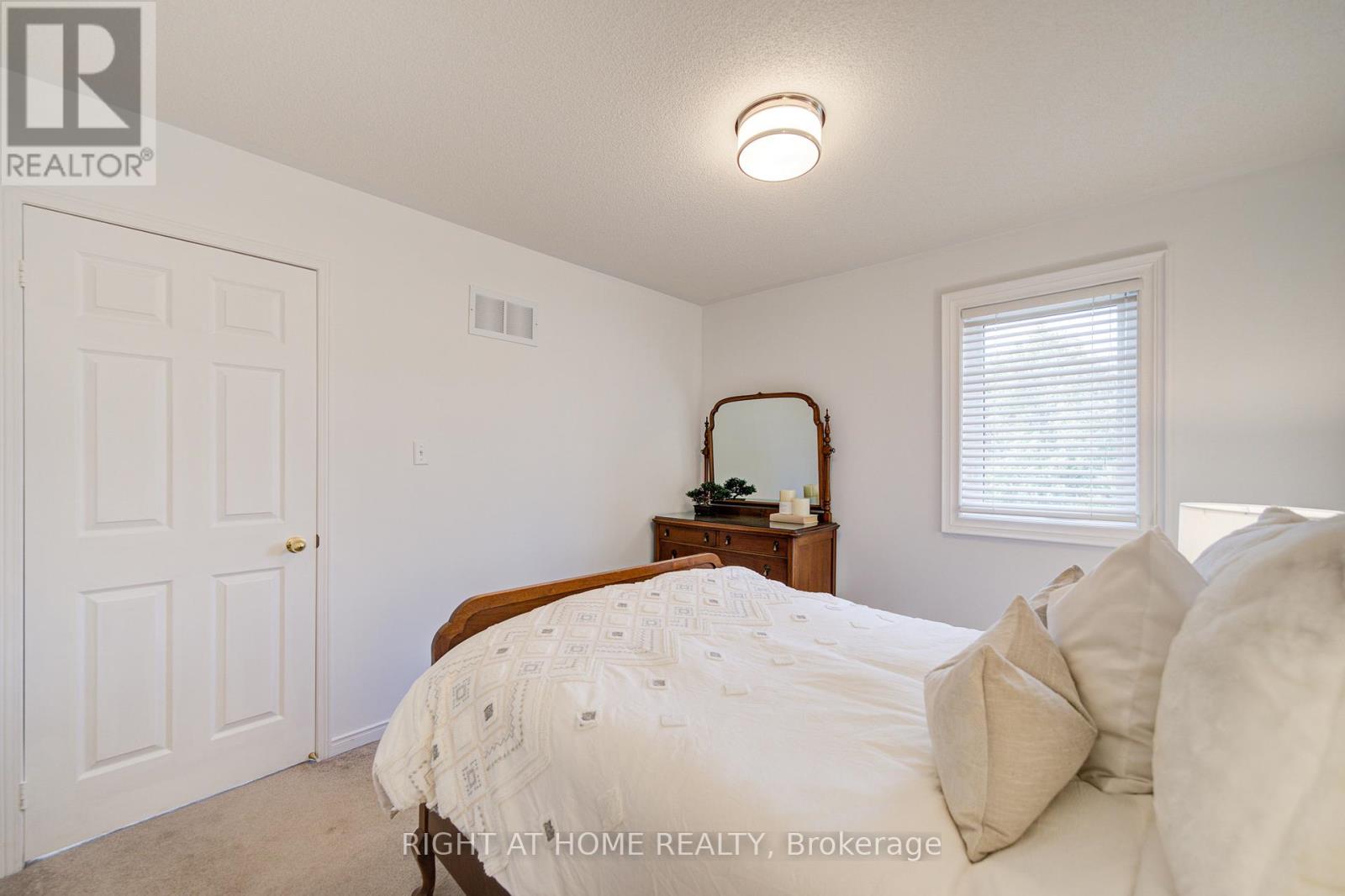 19 Purdy Crescent, Toronto, Ontario  M9N 3X8 - Photo 26 - W12387661