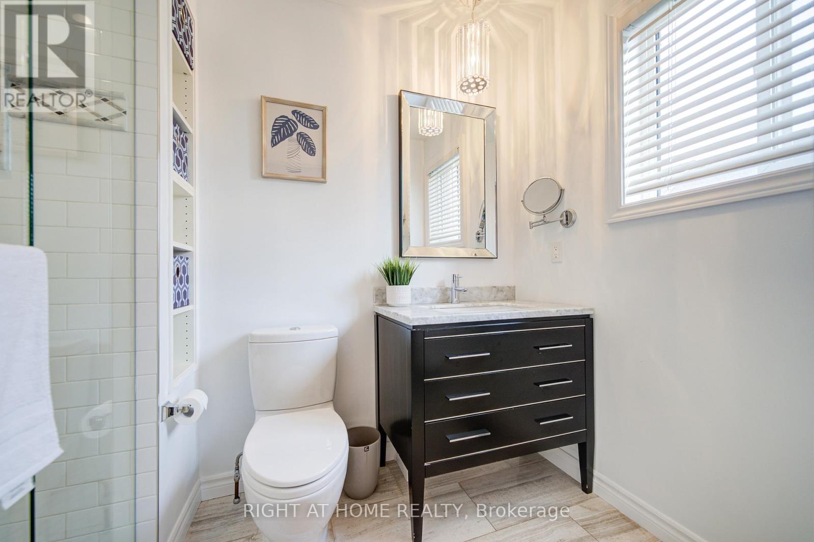 19 Purdy Crescent, Toronto, Ontario  M9N 3X8 - Photo 22 - W12387661
