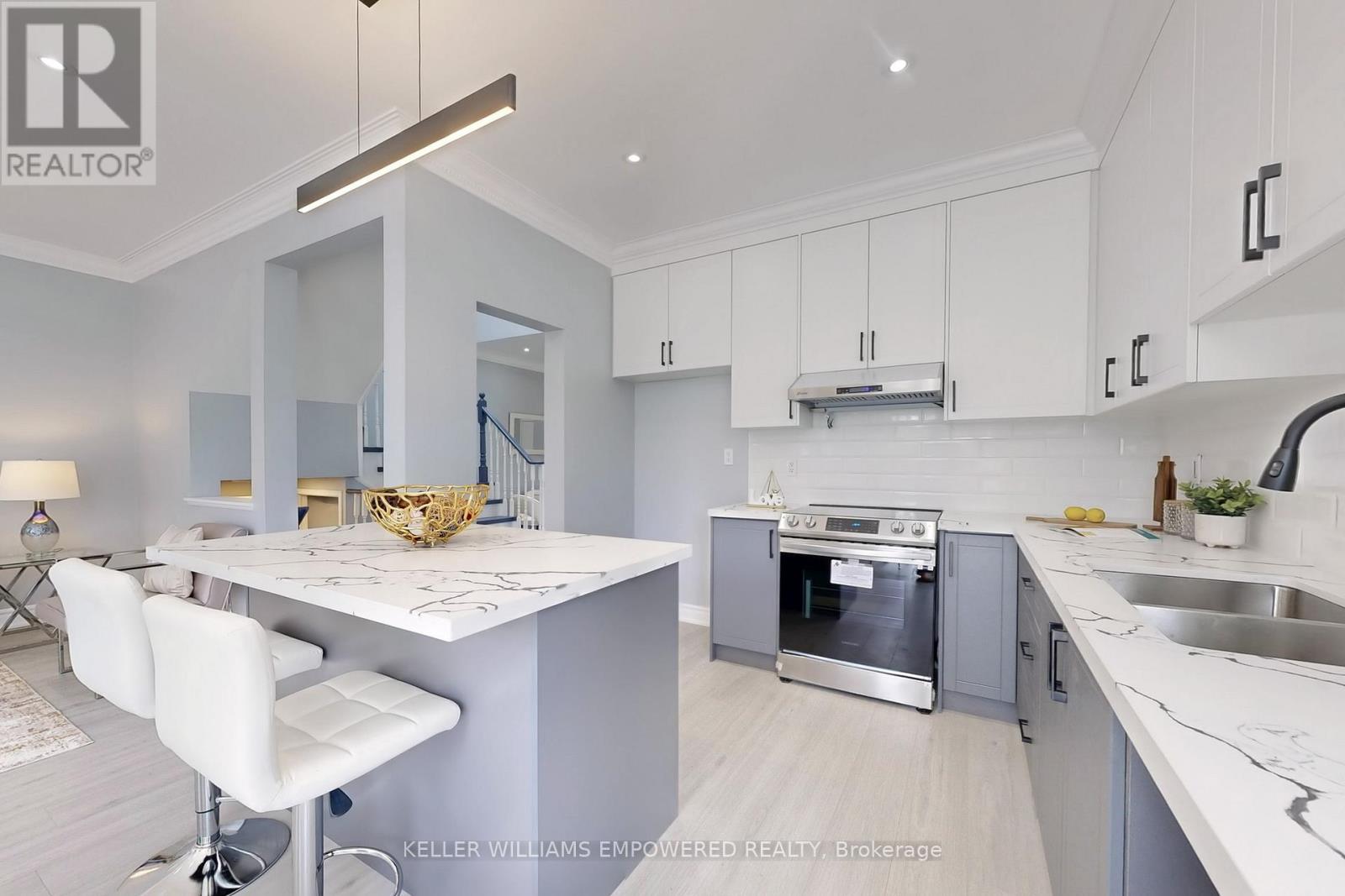 71 Mansfield Lane, Markham, Ontario  L3P 7S7 - Photo 10 - N12394306