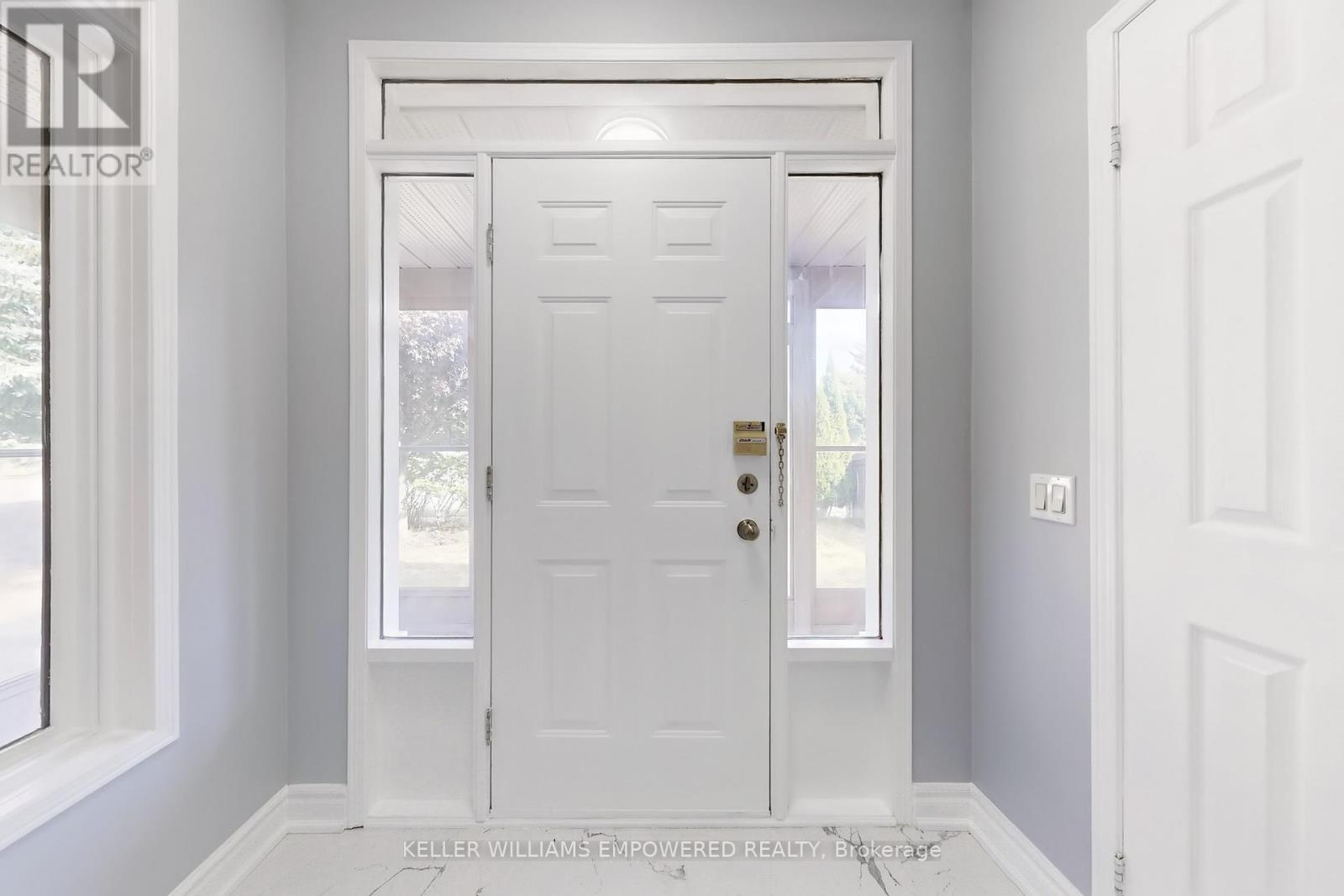 71 Mansfield Lane, Markham, Ontario  L3P 7S7 - Photo 3 - N12394306