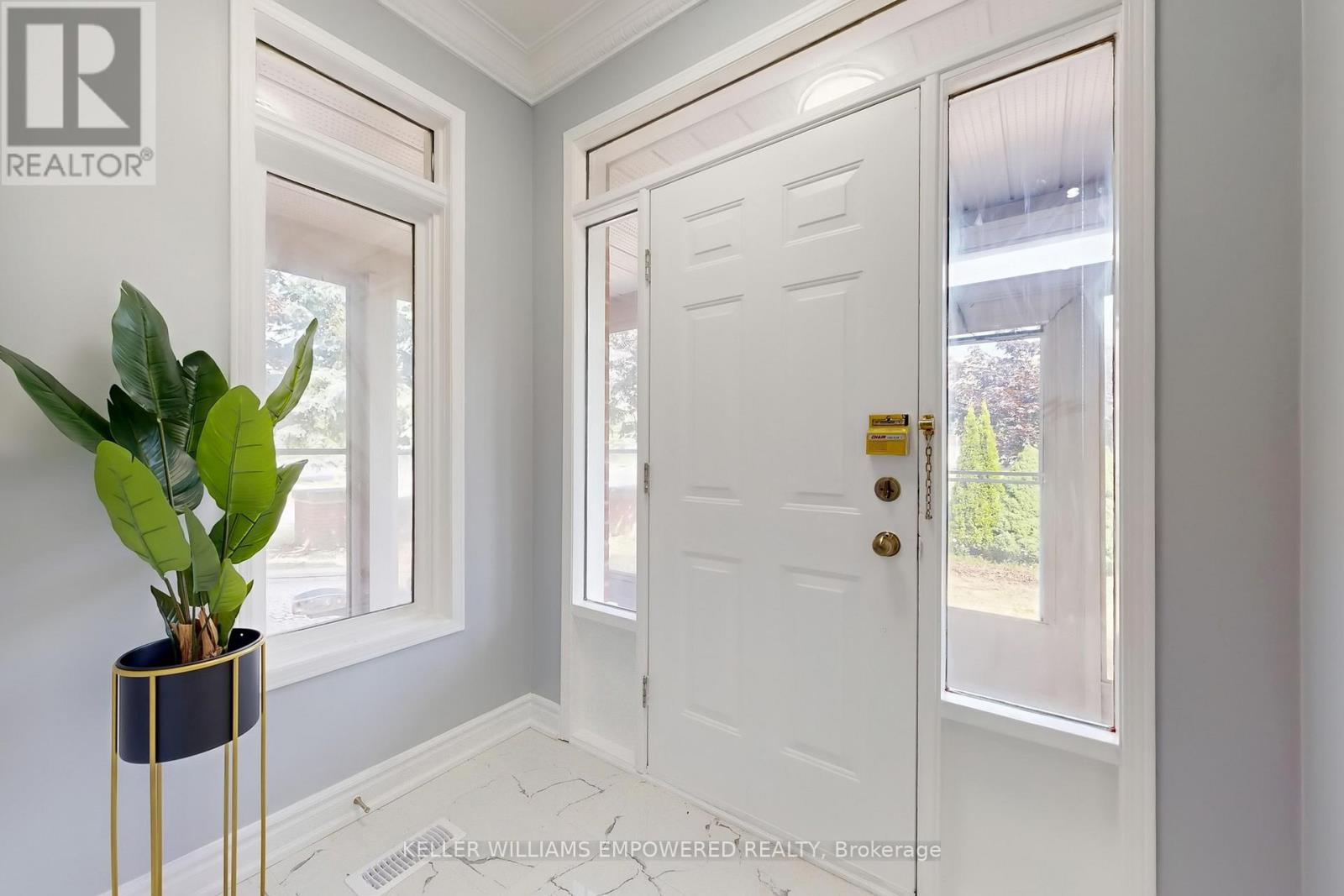 71 Mansfield Lane, Markham, Ontario  L3P 7S7 - Photo 4 - N12394306
