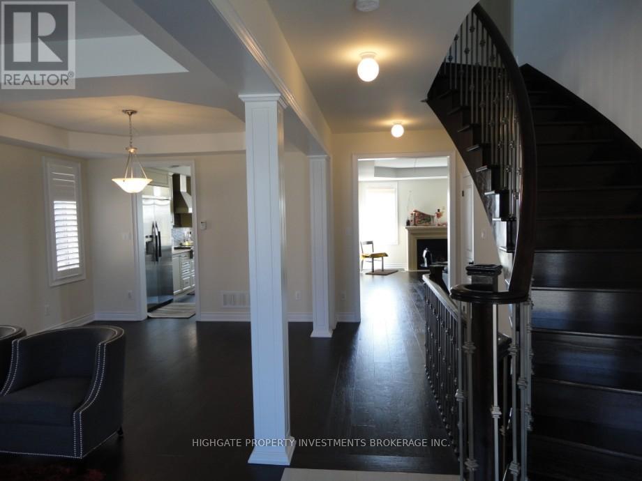 138 Shadow Falls Drive, Richmond Hill, Ontario  L4E 4K2 - Photo 2 - N12394347