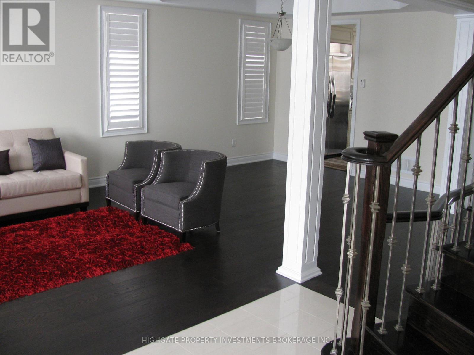 138 Shadow Falls Drive, Richmond Hill, Ontario  L4E 4K2 - Photo 3 - N12394347