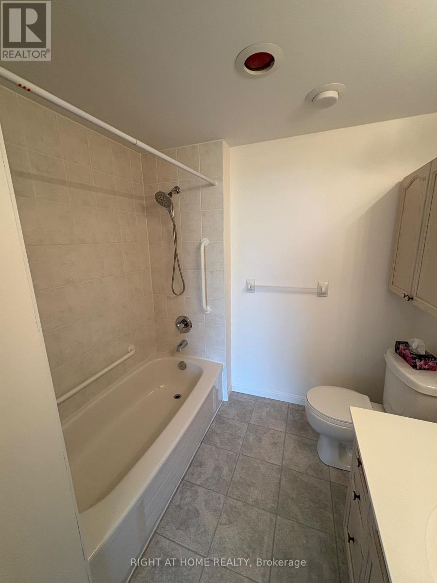 317 - 90 Dean Avenue, Barrie, Ontario  L4N 0M3 - Photo 32 - S12394286