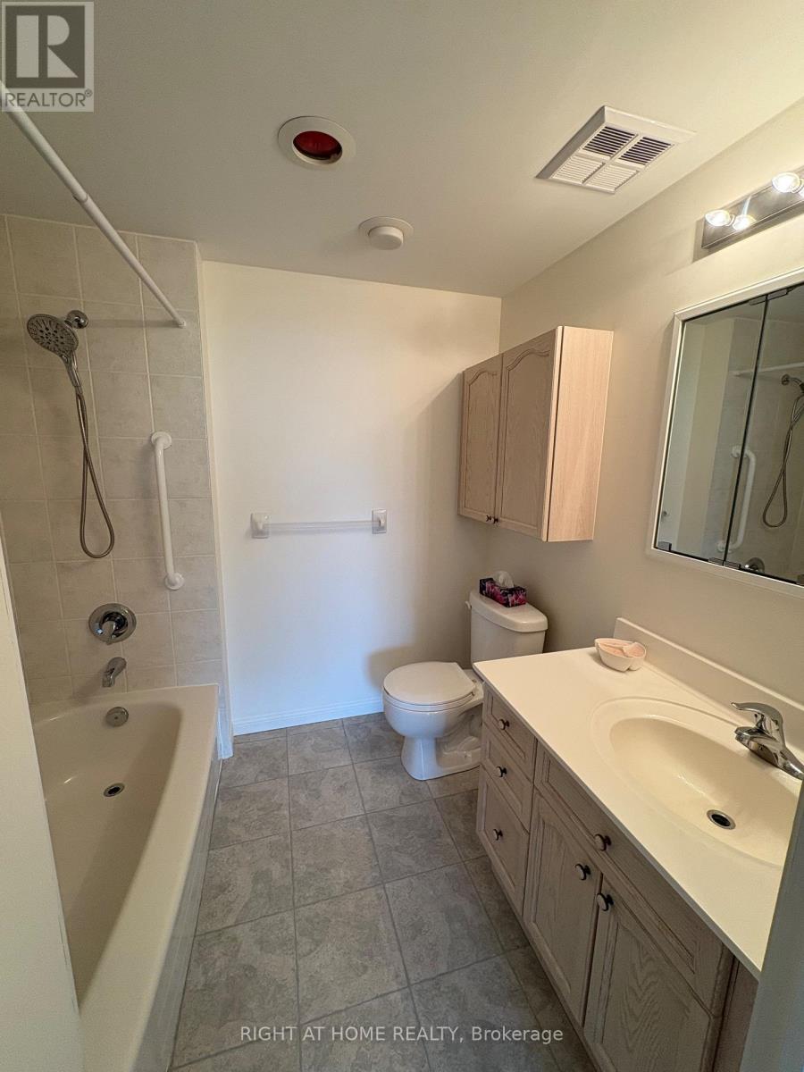 317 - 90 Dean Avenue, Barrie, Ontario  L4N 0M3 - Photo 33 - S12394286