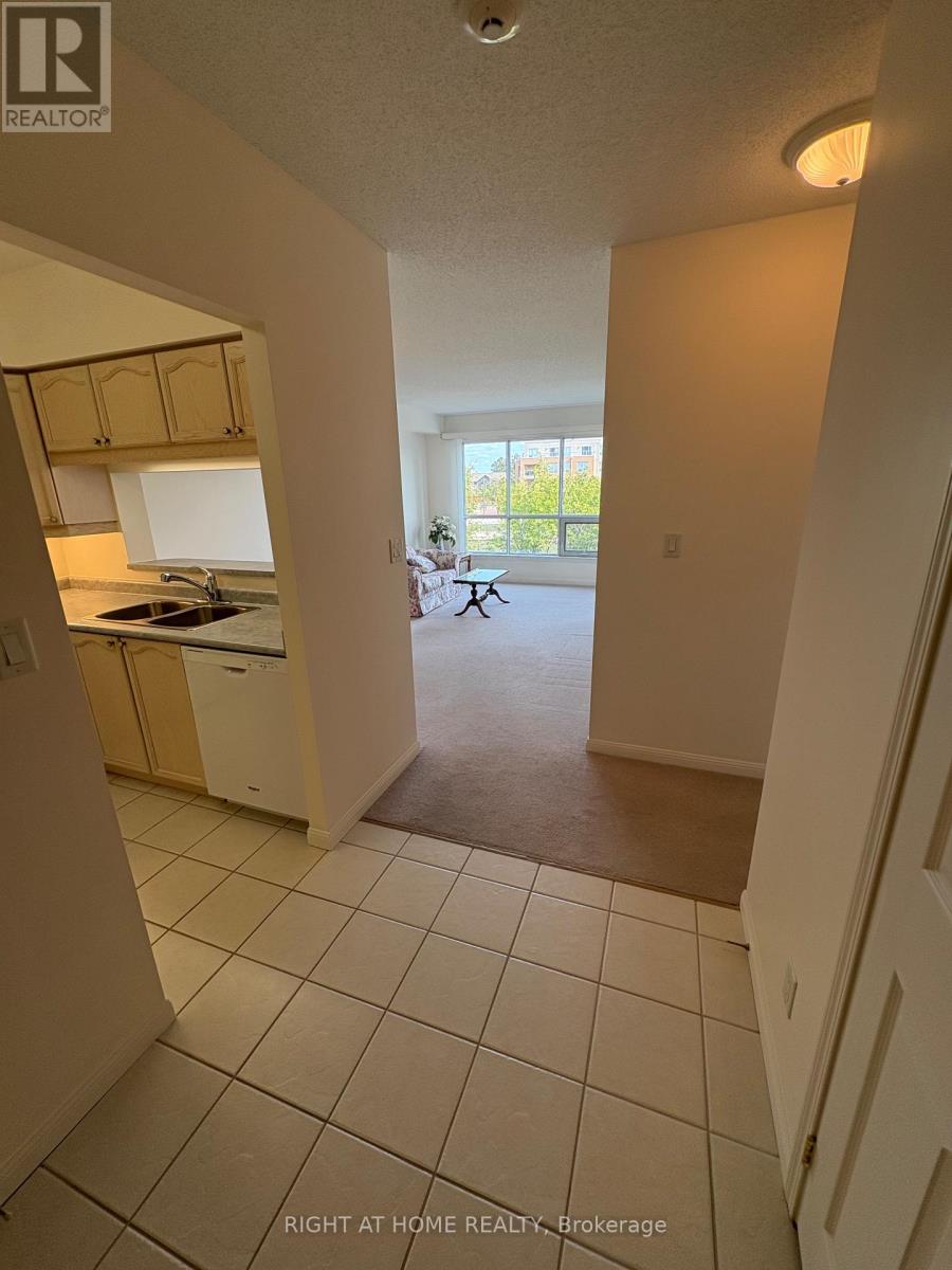 317 - 90 Dean Avenue, Barrie, Ontario  L4N 0M3 - Photo 37 - S12394286