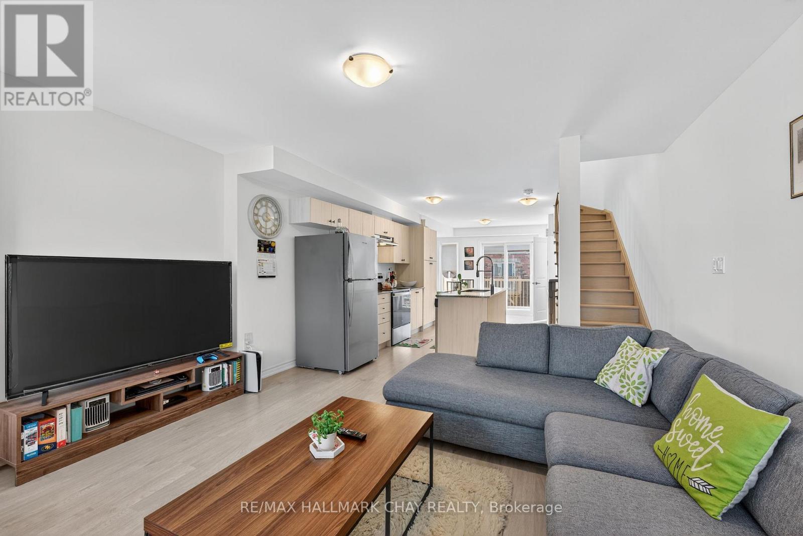 7 Tobias Lane, Barrie, Ontario  L9J 0T8 - Photo 25 - S12394411