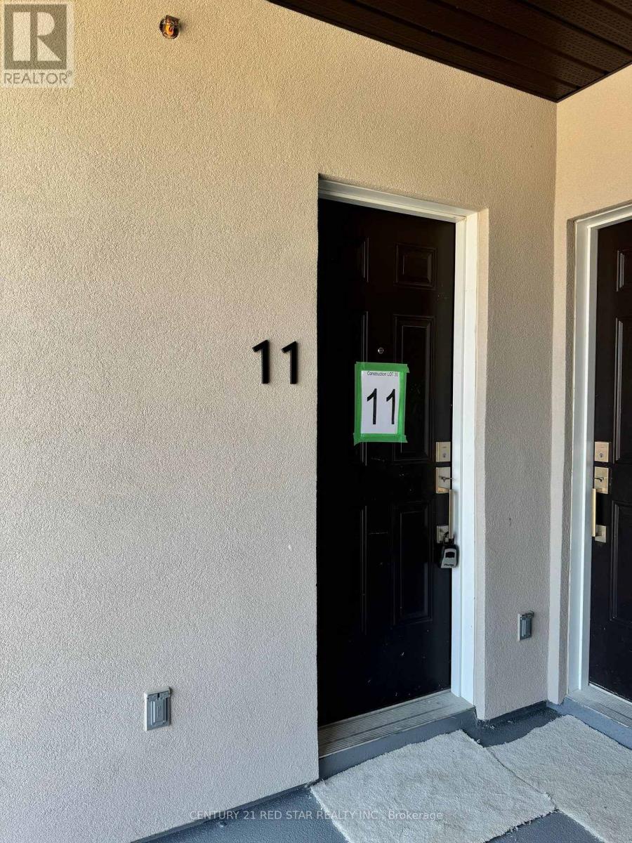 11 - 4017 Hickory Drive, Mississauga, Ontario  L4W 1L1 - Photo 3 - W12394278