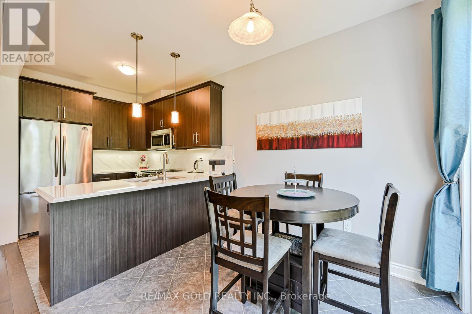 20 Meadowcrest Lane, Brampton, Ontario  L7A 0T8 - Photo 13 - W12394291