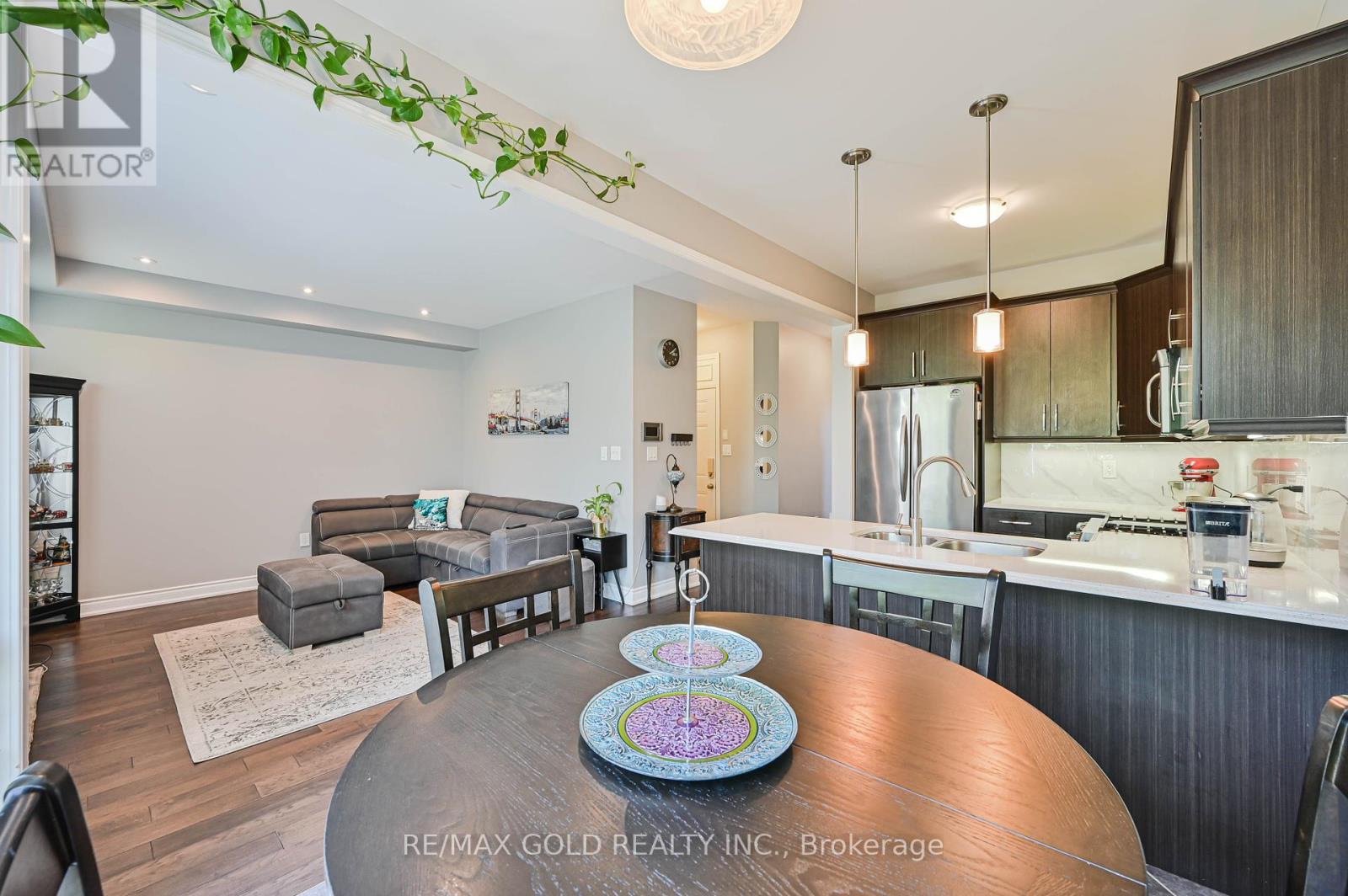 20 Meadowcrest Lane, Brampton, Ontario  L7A 0T8 - Photo 14 - W12394291