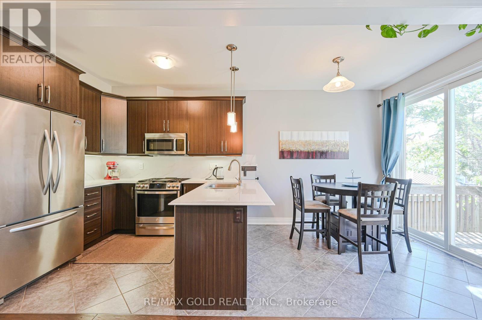 20 Meadowcrest Lane, Brampton, Ontario  L7A 0T8 - Photo 20 - W12394291