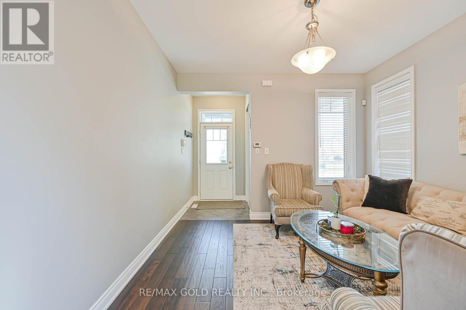 20 Meadowcrest Lane, Brampton, Ontario  L7A 0T8 - Photo 7 - W12394291