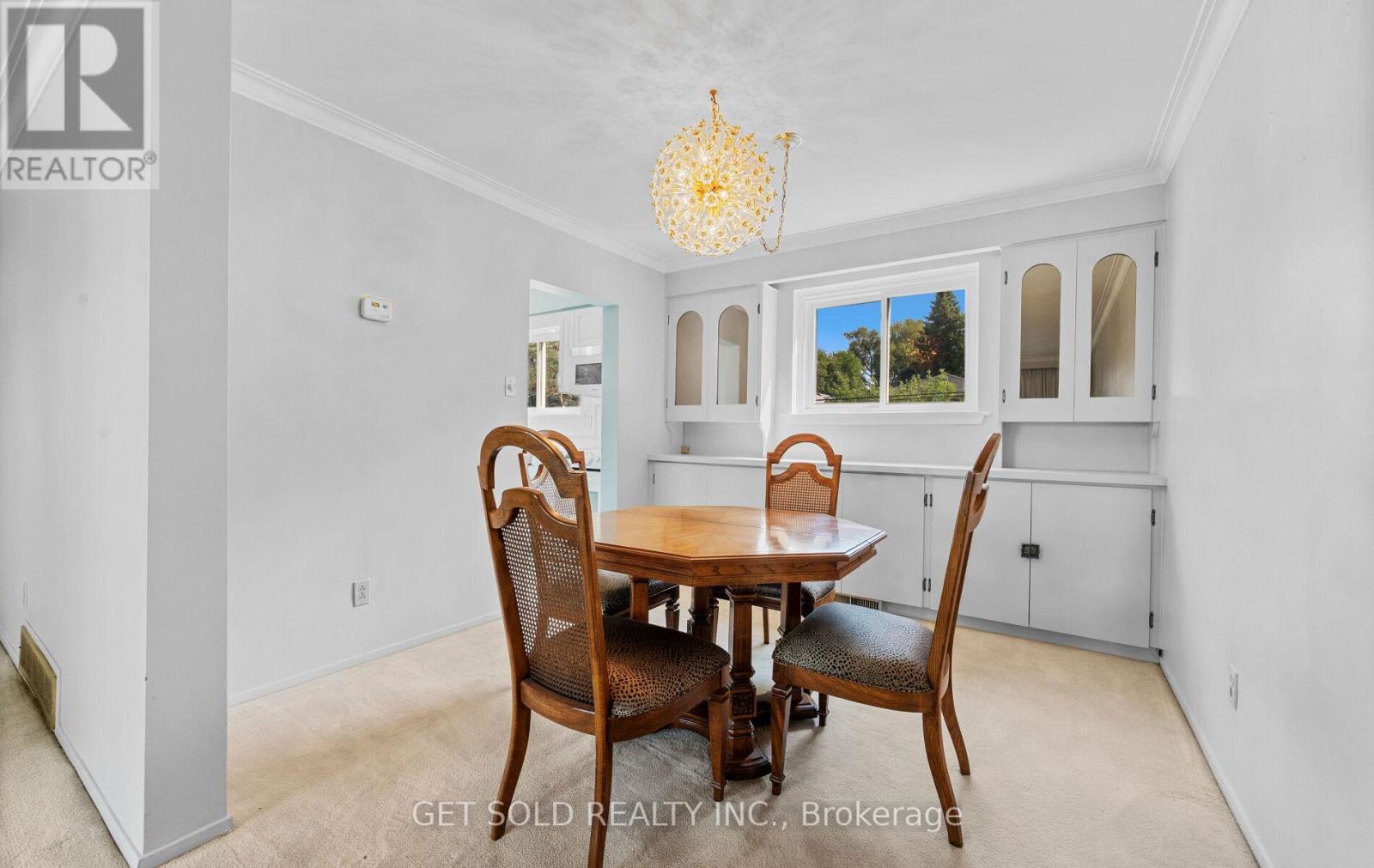 54 Ringway Crescent, Toronto (Elms-Old Rexdale), Ontario  M9W 1X4 - Photo 10 - W12394344