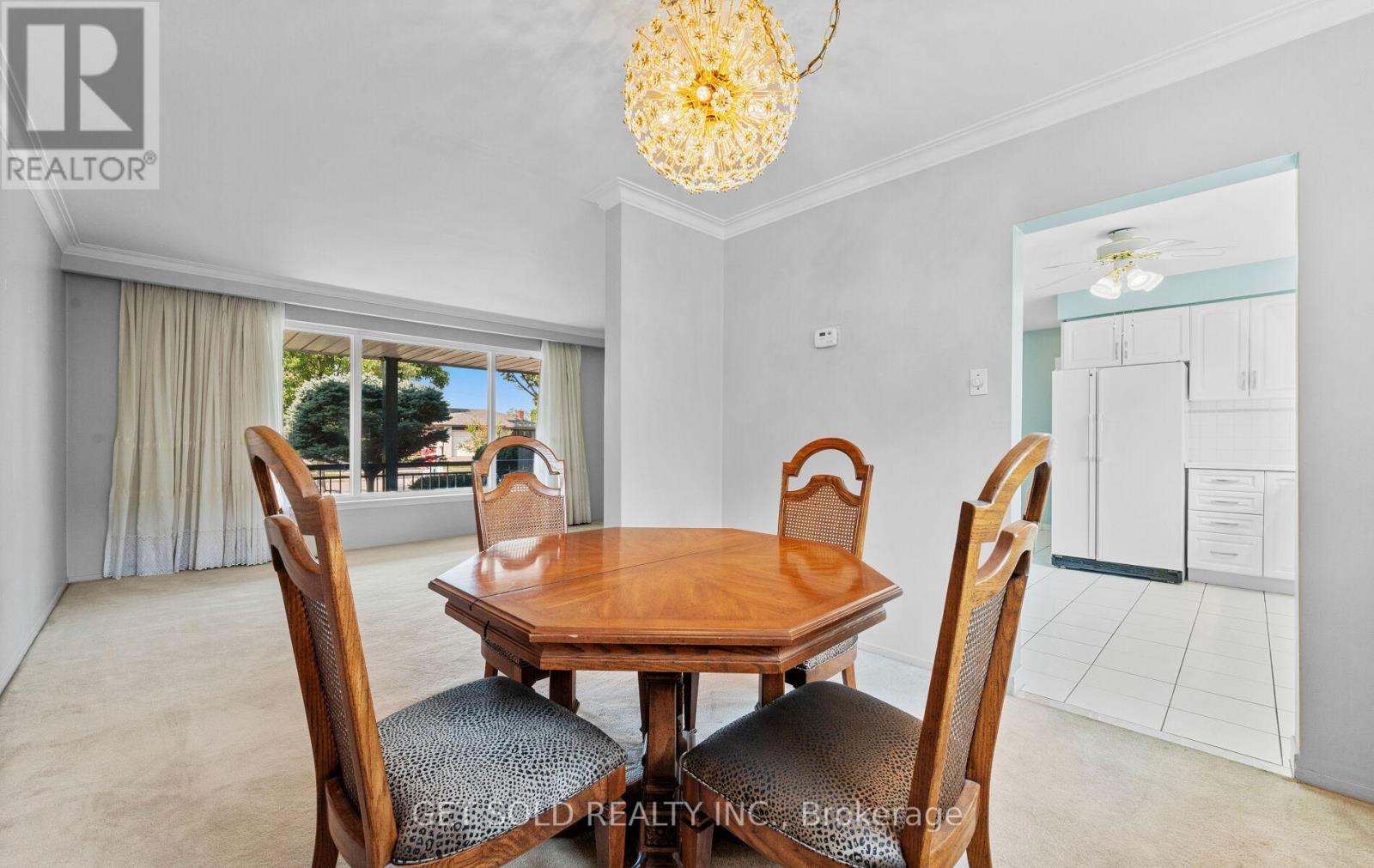 54 Ringway Crescent, Toronto (Elms-Old Rexdale), Ontario  M9W 1X4 - Photo 11 - W12394344