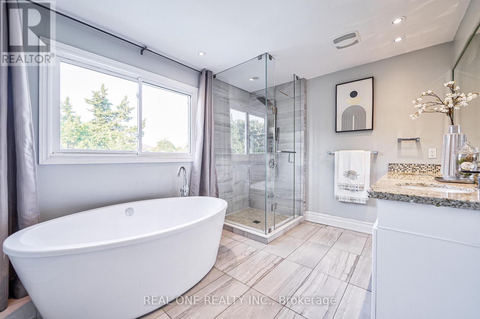 1321 Monks Passage, Oakville, Ontario  L6M 1K6 - Photo 26 - W12394401