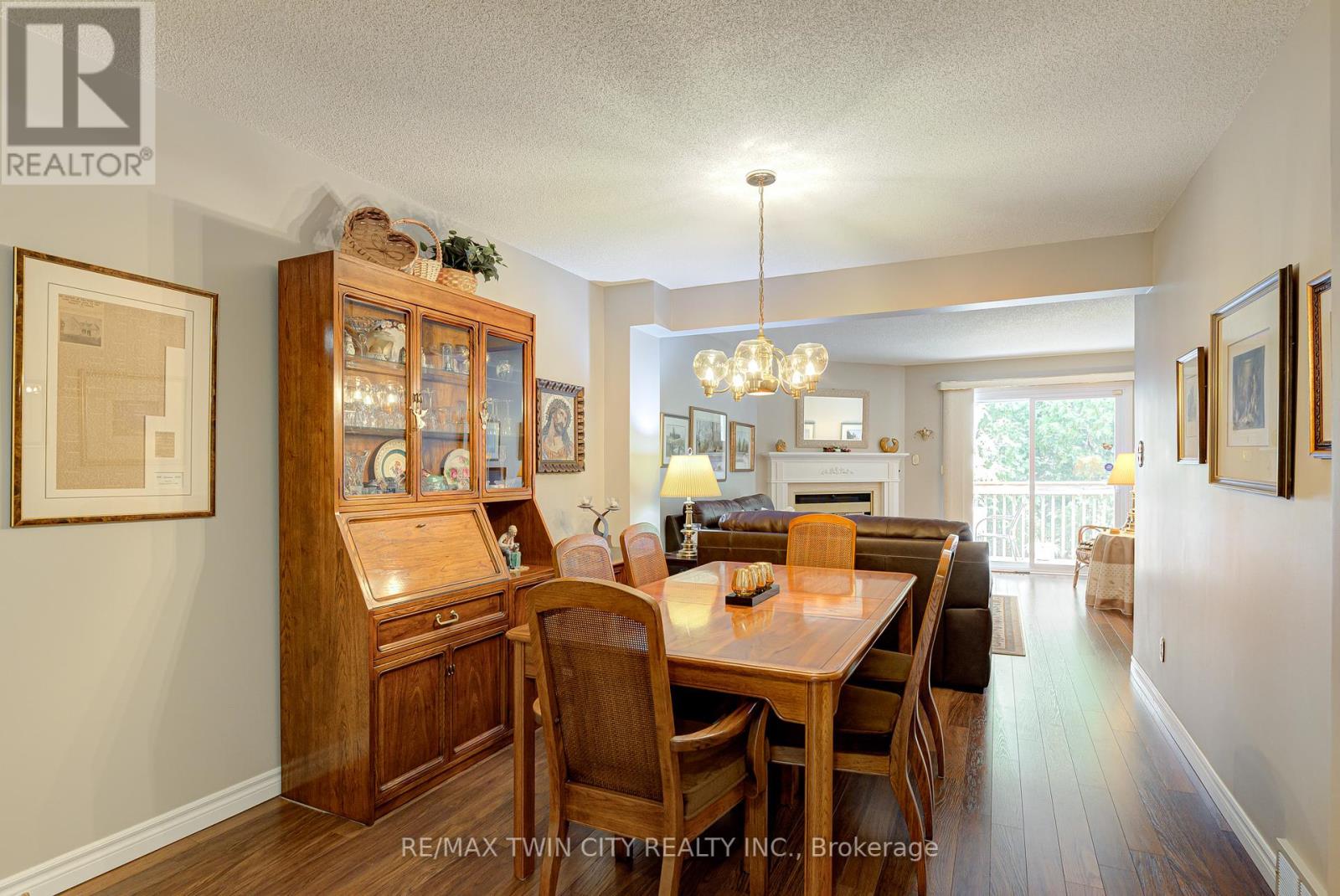 12 - 523 Beechwood Drive, Waterloo, Ontario  N2T 2G7 - Photo 6 - X12394256