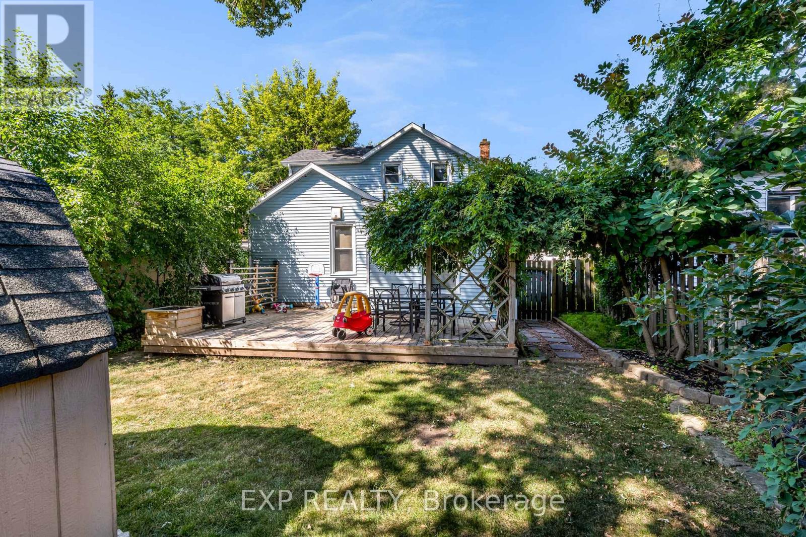96 York Street, St. Catharines (Downtown), Ontario  L2R 6E2 - Photo 19 - X12394303