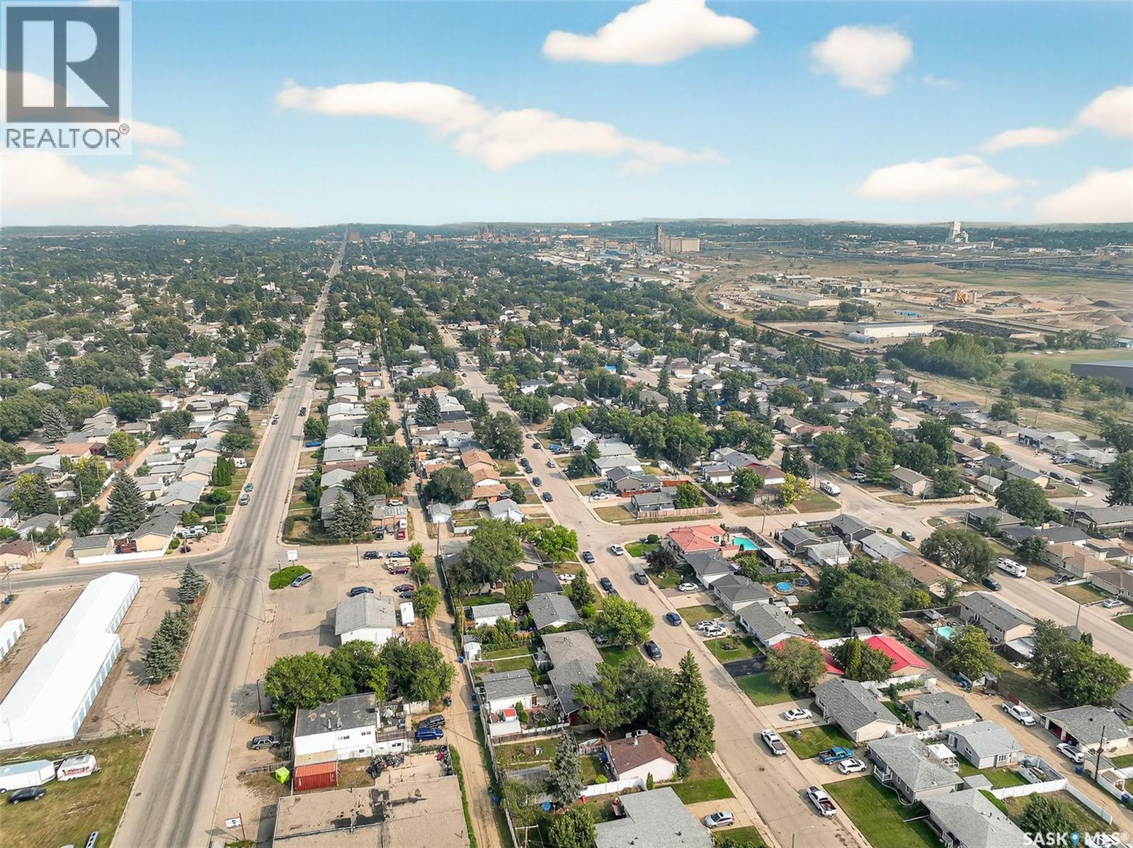 1309 Hochelaga Street W, Moose Jaw, Saskatchewan  S6H 6C3 - Photo 38 - SK017831