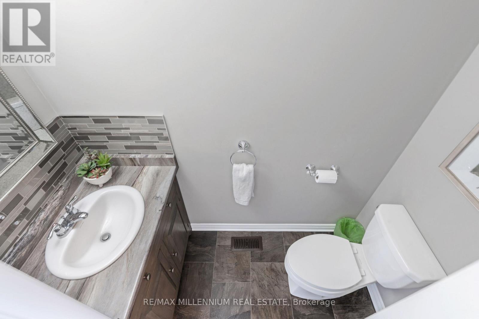 365 Beech Street, Lucan Biddulph, Ontario  N0M 2J0 - Photo 28 - X12394351