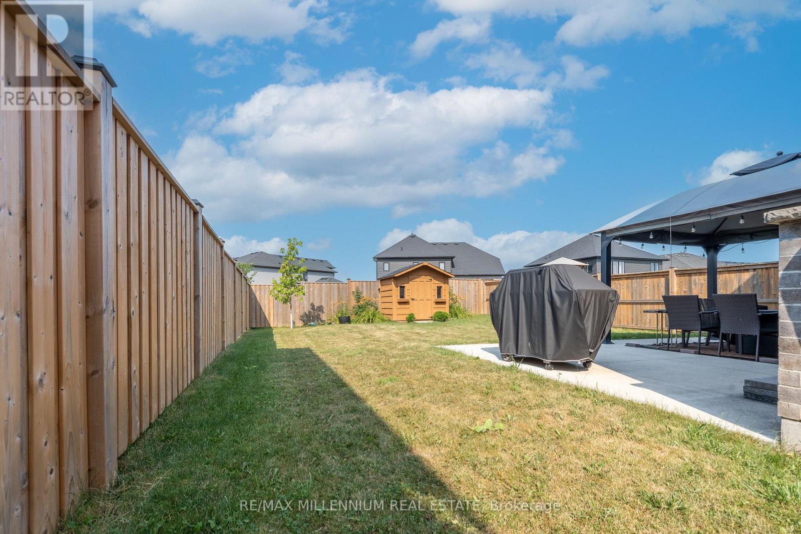 365 Beech Street, Lucan Biddulph, Ontario  N0M 2J0 - Photo 6 - X12394351