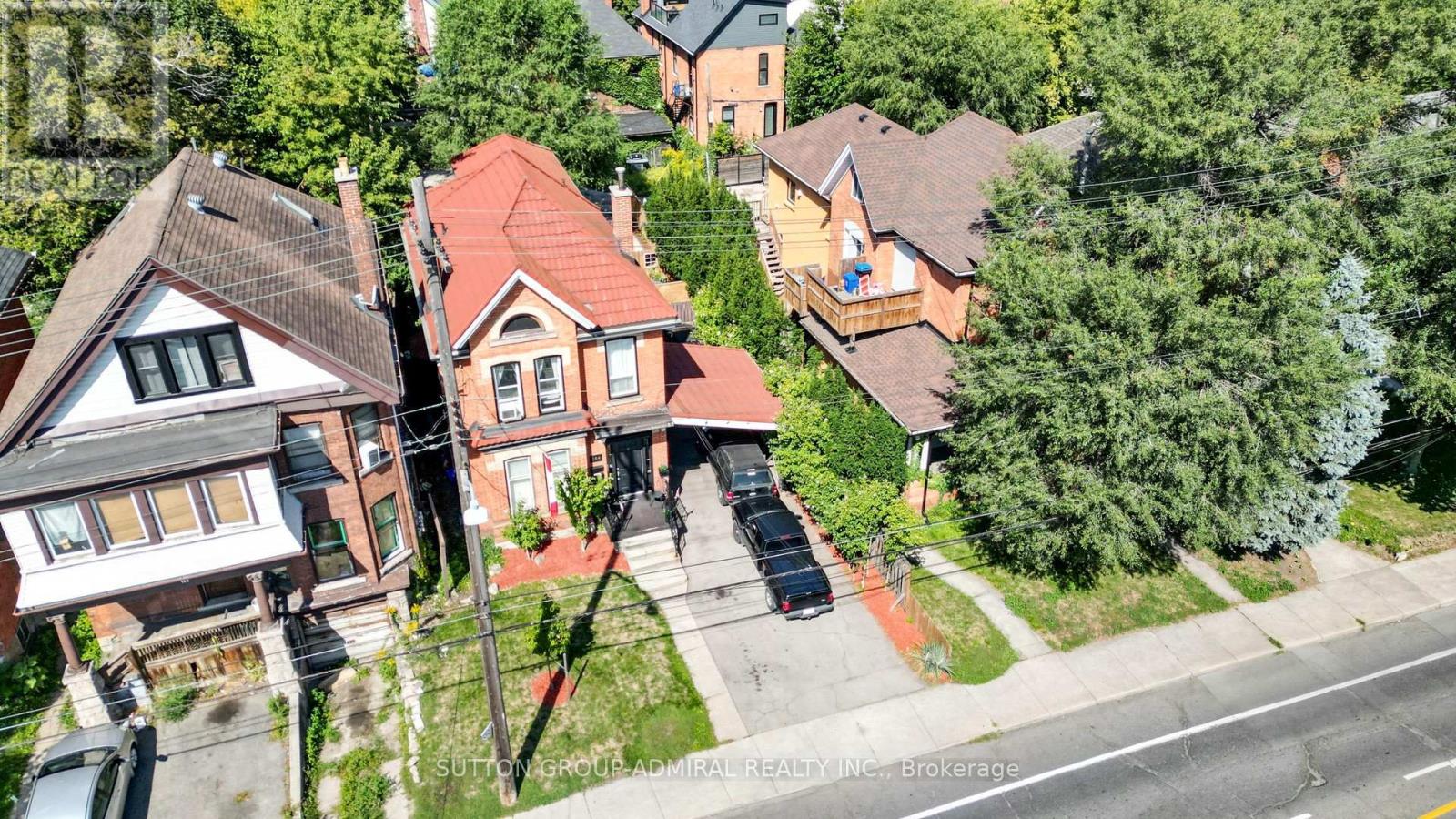 164 Wentworth Street S, Hamilton, Ontario  L8N 2Z2 - Photo 3 - X12394367