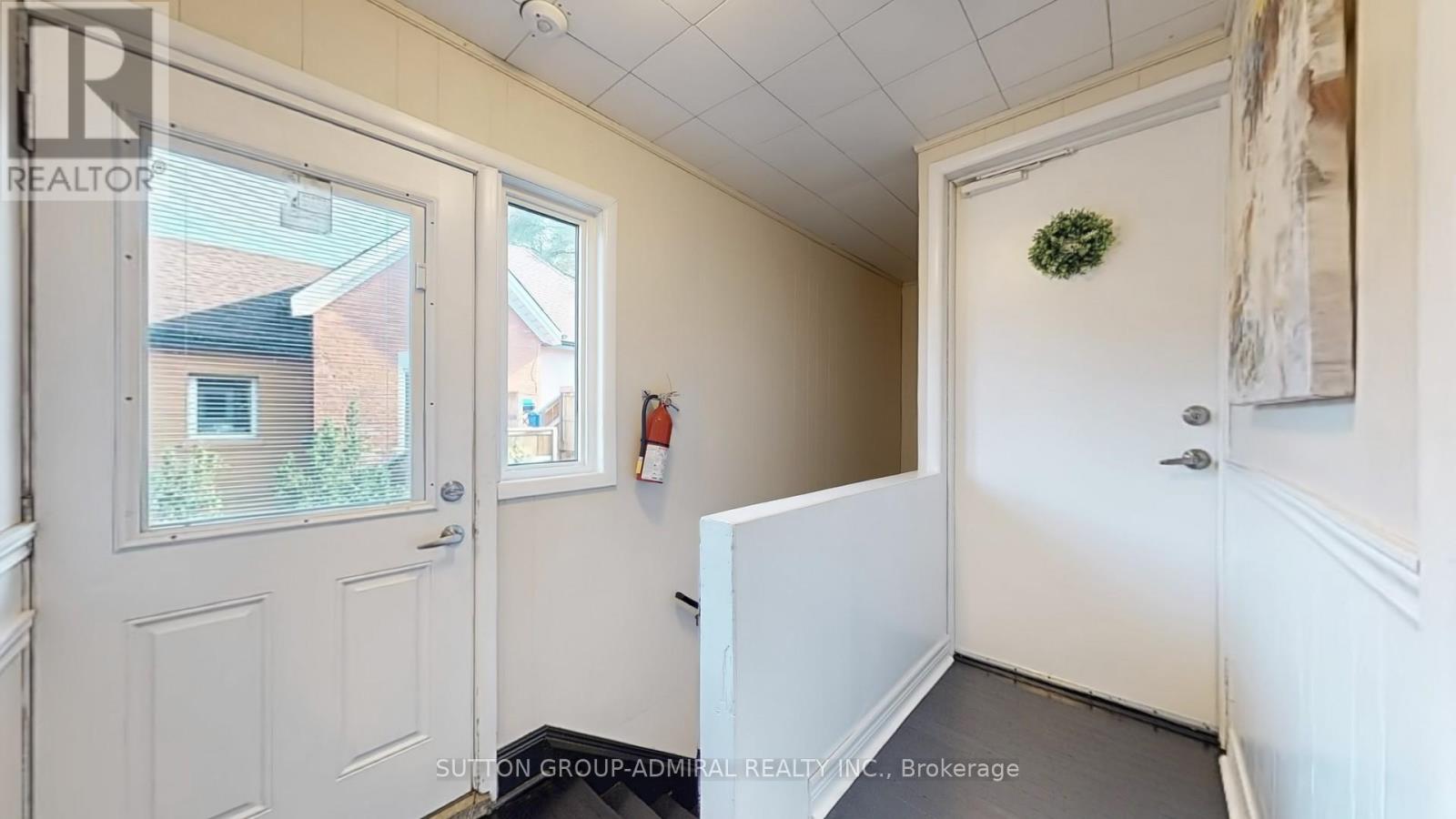 164 Wentworth Street S, Hamilton (Stinson), Ontario  L8N 2Z2 - Photo 29 - X12394372
