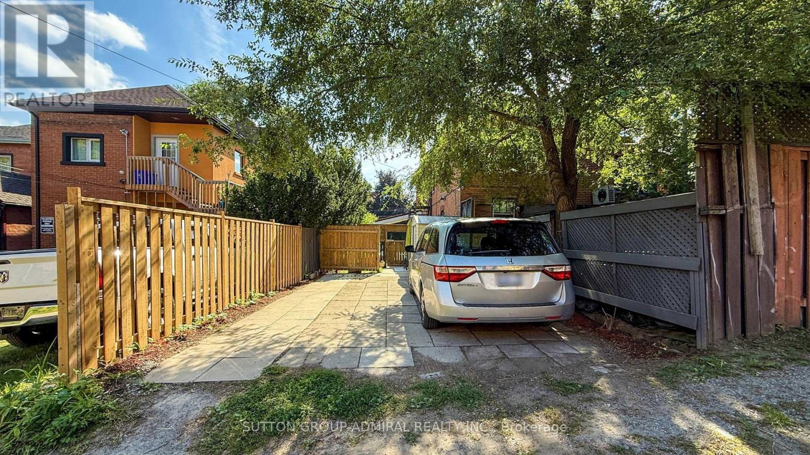 164 Wentworth Street S, Hamilton (Stinson), Ontario  L8N 2Z2 - Photo 35 - X12394372