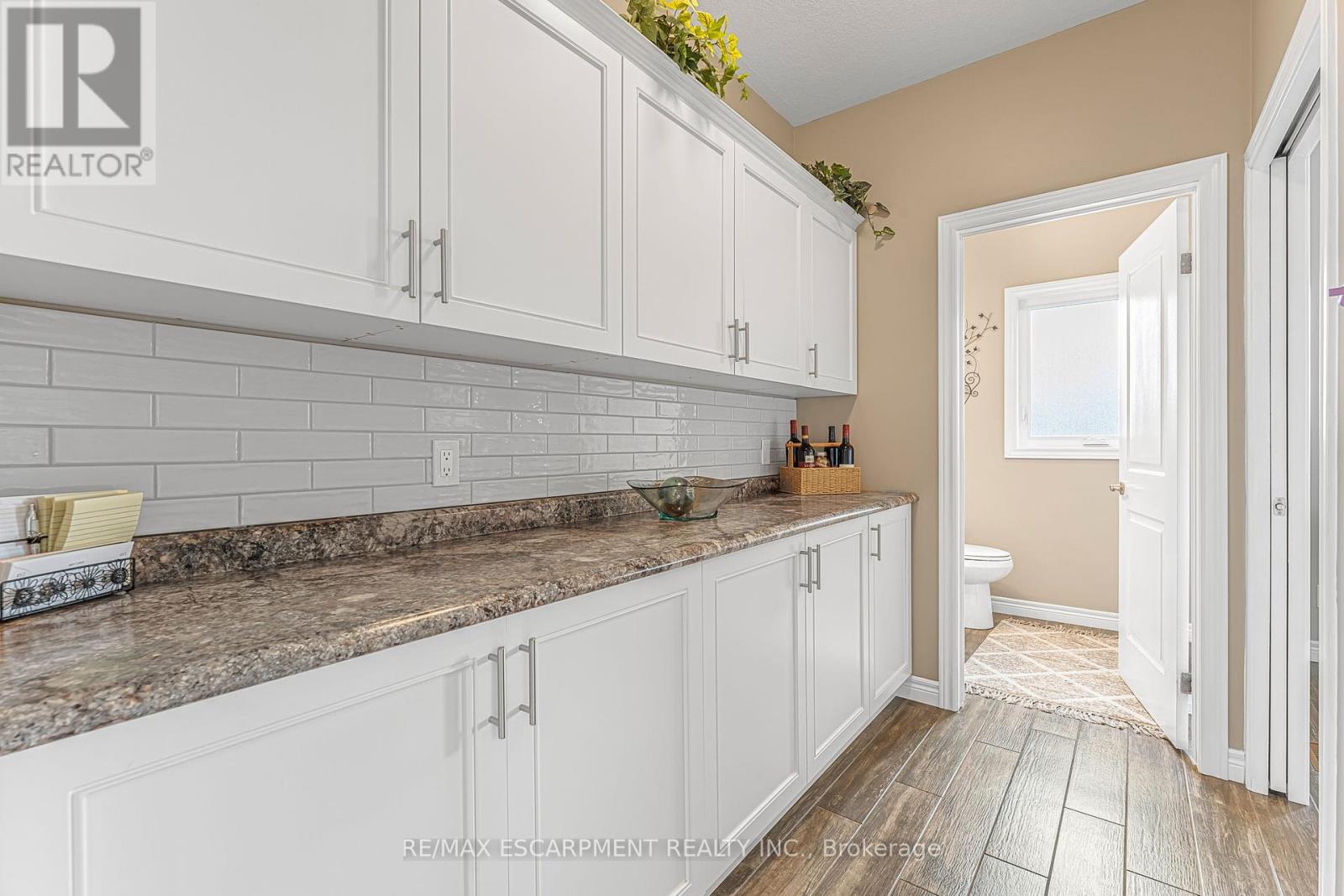 3 Silverthorne Court, Haldimand, Ontario  N1A 2W2 - Photo 16 - X12394403