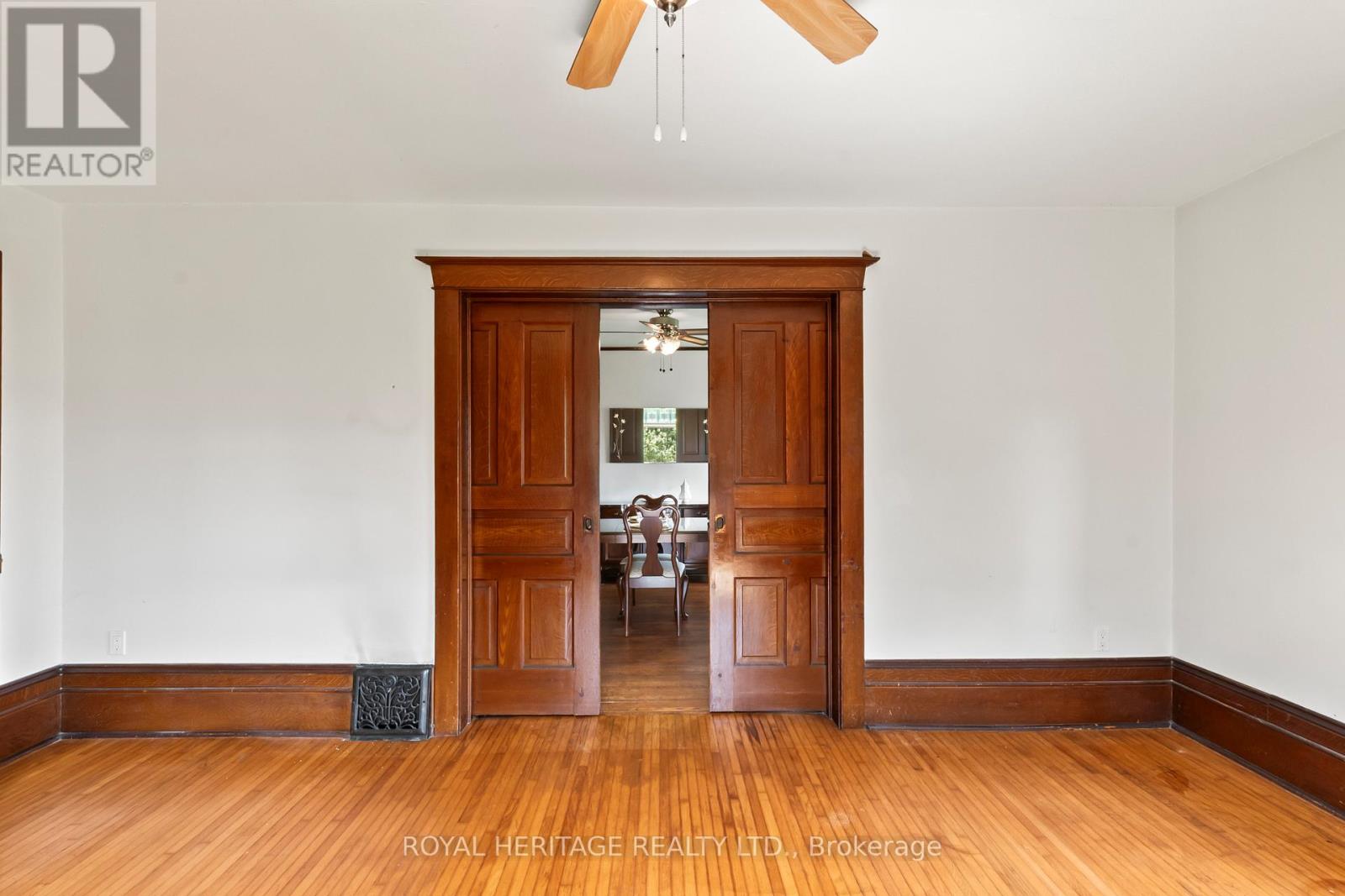 901 Cresswell Road, Kawartha Lakes, Ontario  K0M 2C0 - Photo 11 - X12394430