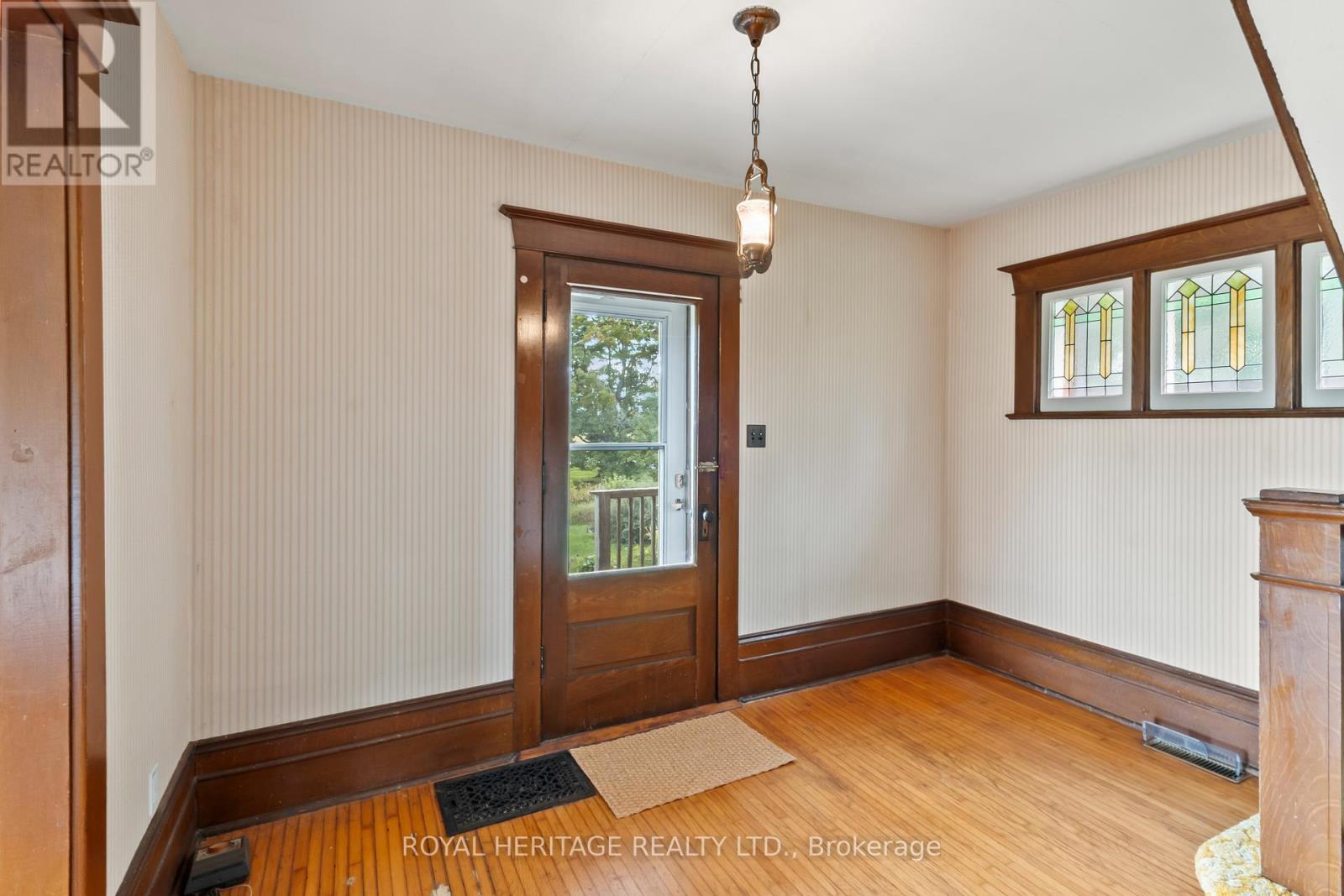 901 Cresswell Road, Kawartha Lakes, Ontario  K0M 2C0 - Photo 7 - X12394430