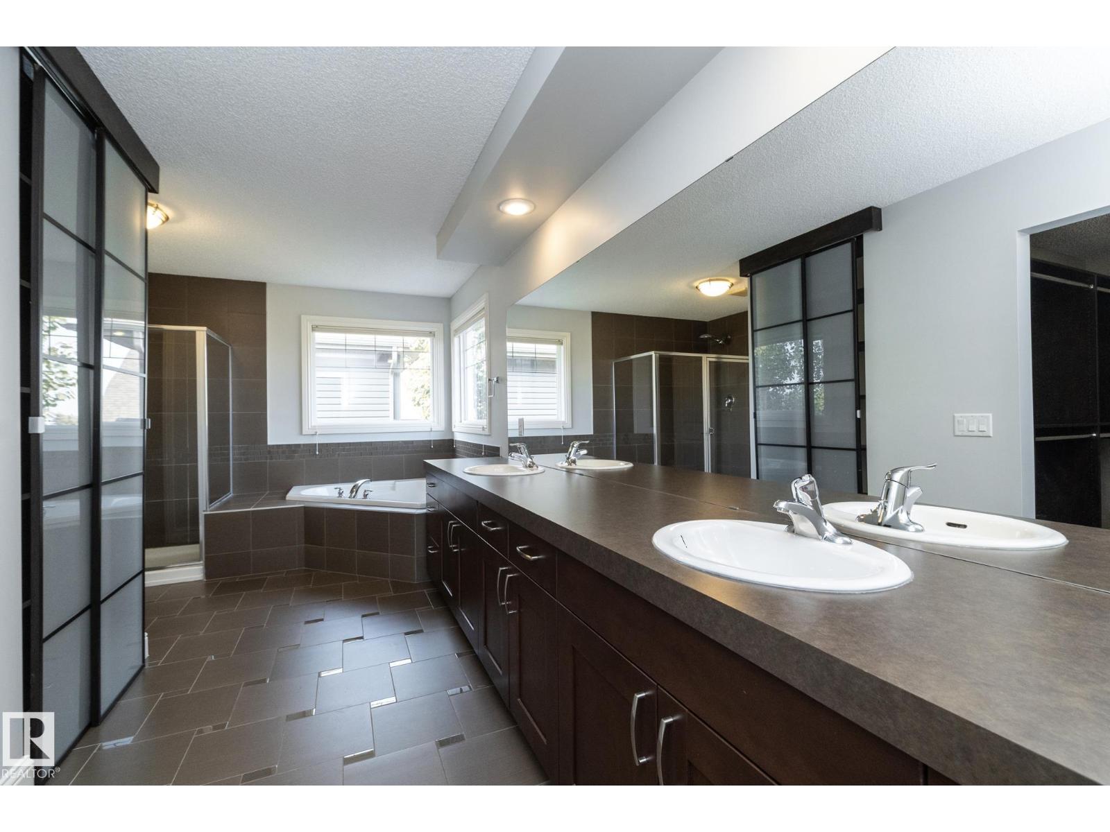 3450 West Ld Nw, Edmonton, Alberta  T6W 0T4 - Photo 9 - E4457040