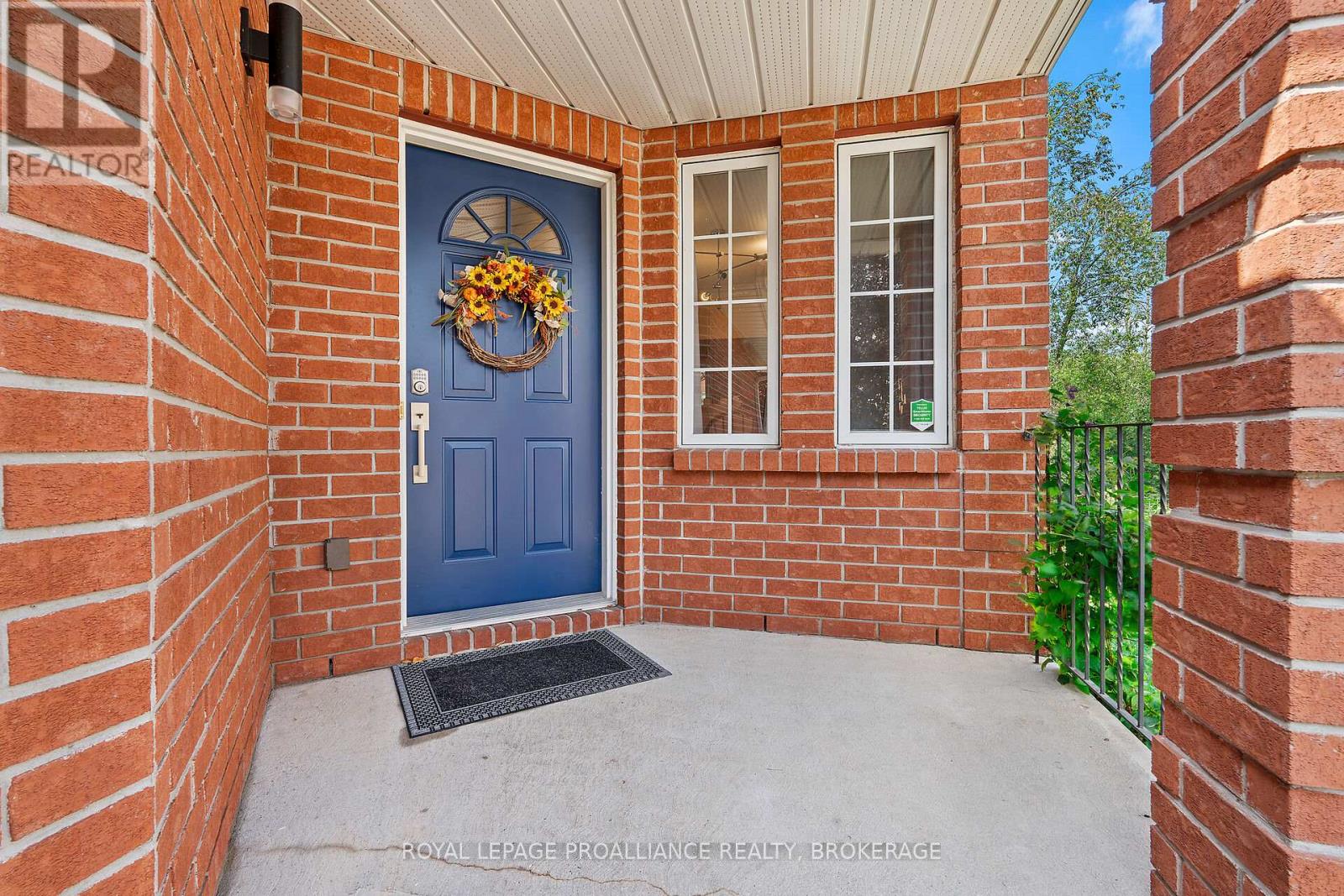 Property at 587 TEAL COURT image 3