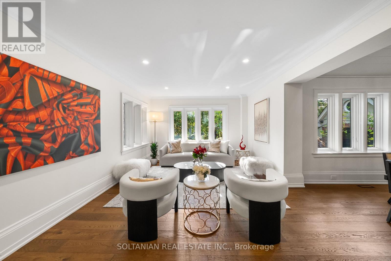 Property at 32 BEECHWOOD AVENUE image 1