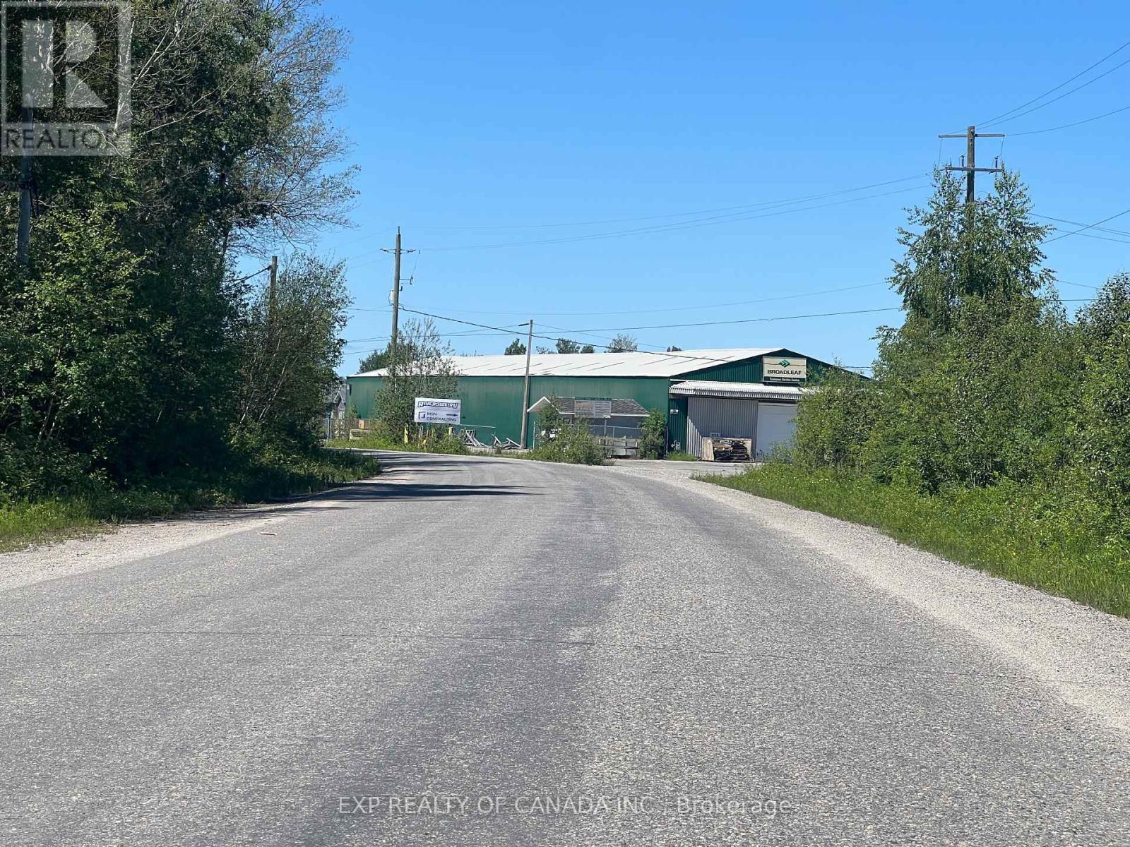 208 Feldman Road, Timmins, Ontario  P4N 7A2 - Photo 4 - T12394675