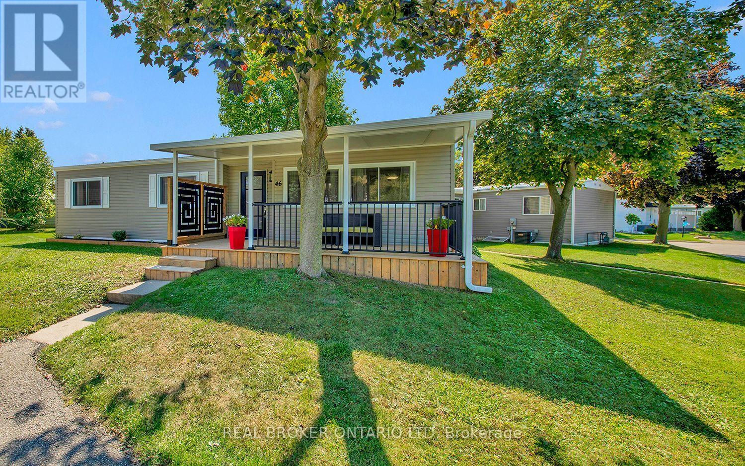 46 St Andrews Place, South Huron (Stephen), Ontario  N0M 1T0 - Photo 2 - X12394535