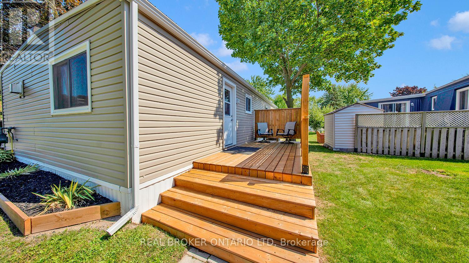 46 St Andrews Place, South Huron (Stephen), Ontario  N0M 1T0 - Photo 24 - X12394535