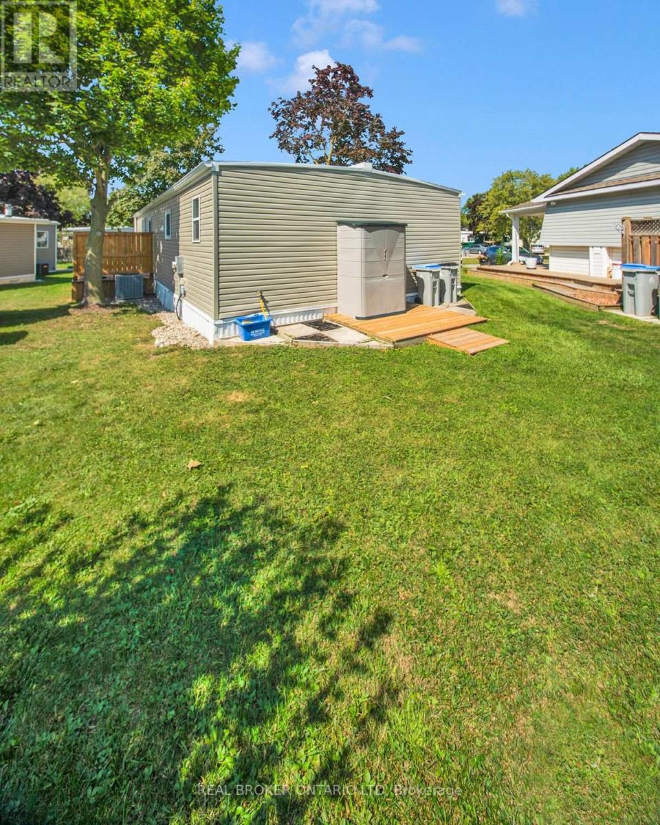 46 St Andrews Place, South Huron (Stephen), Ontario  N0M 1T0 - Photo 26 - X12394535