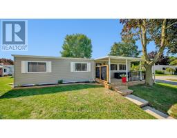 46 St Andrews Place, South Huron (Stephen), Ca