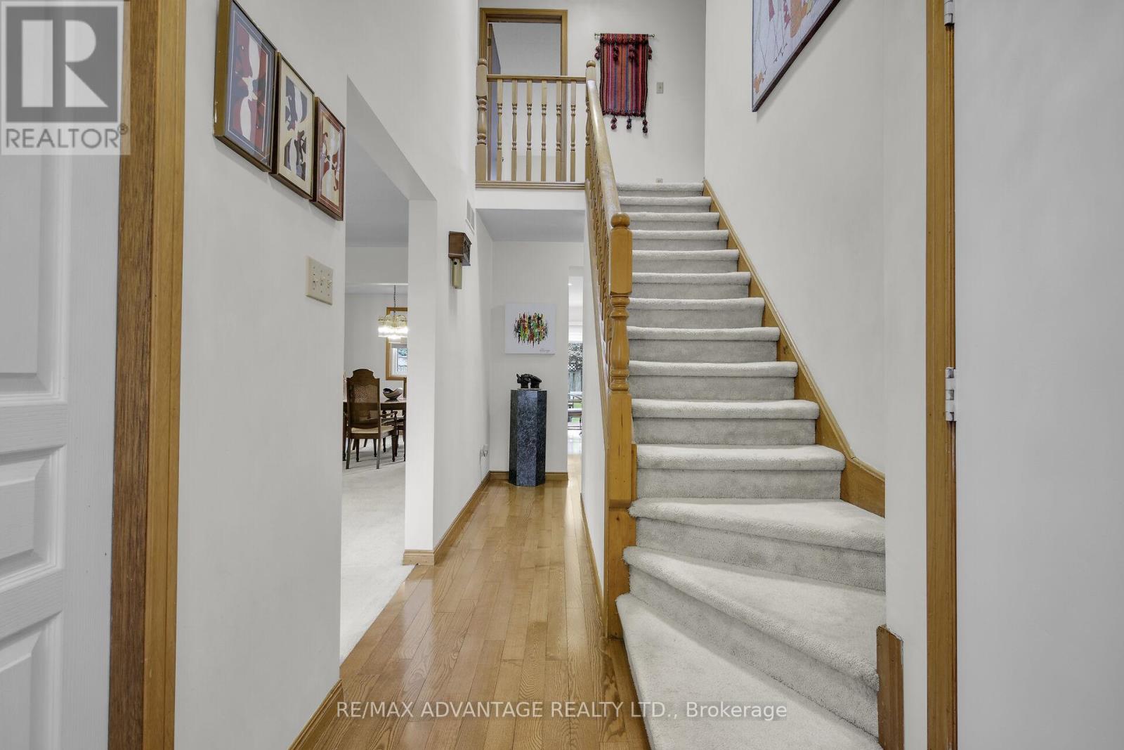 243 Conway Drive, London South, Ontario  N6E 3J4 - Photo 5 - X12394542