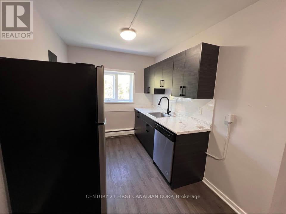306 - 871 Adelaide Street N, London East, Ontario  N5Y 2M2 - Photo 6 - X12394554
