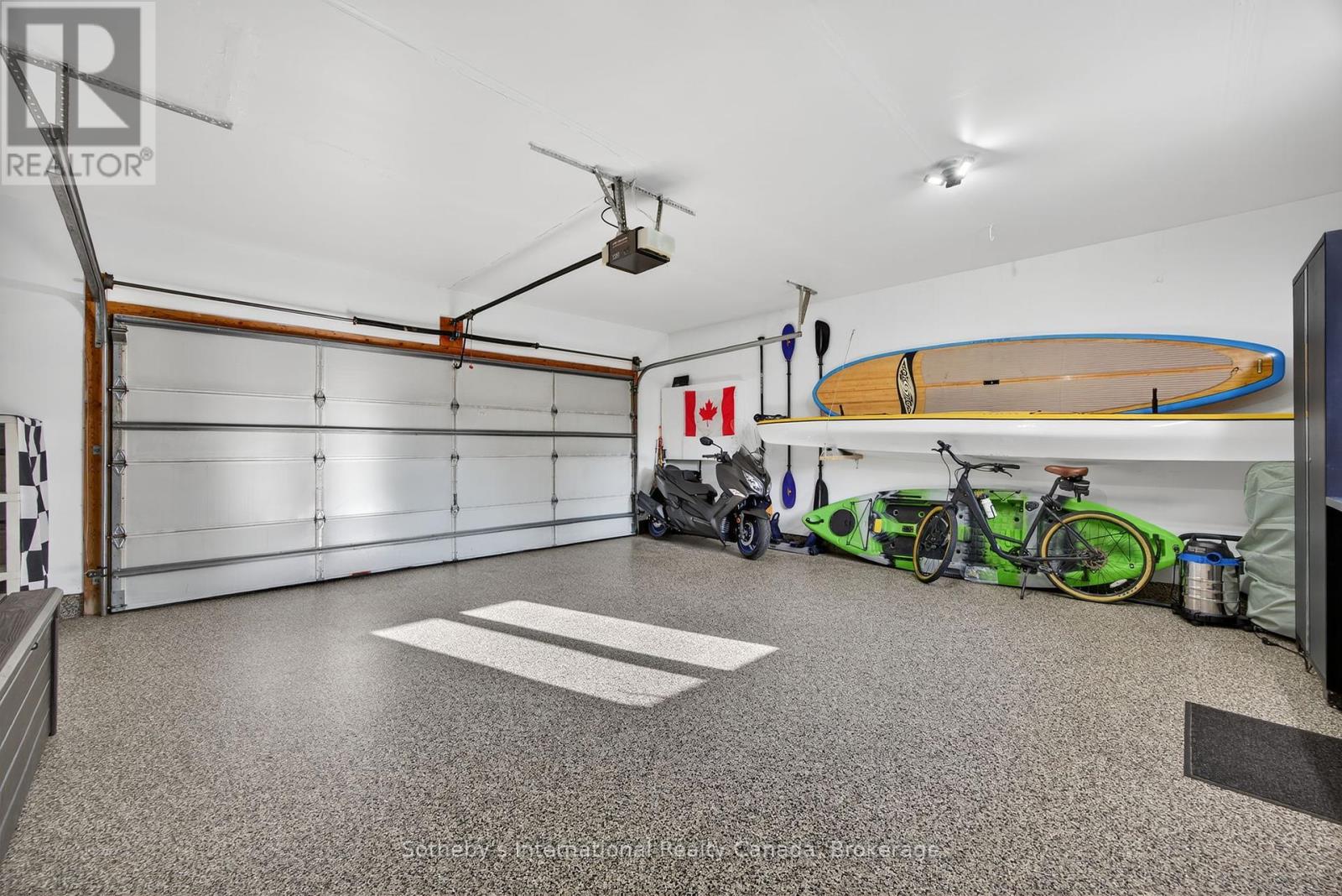 35 Elgin Street S, Blue Mountains, Ontario  N0H 2P0 - Photo 38 - X12394533