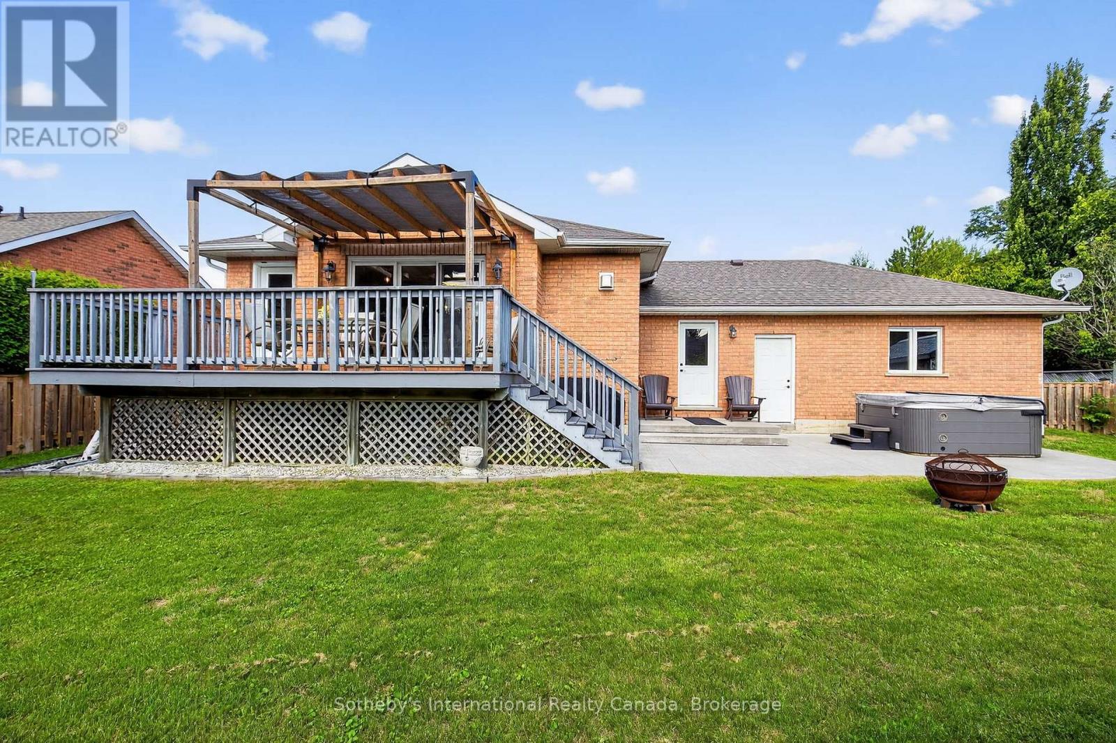 35 Elgin Street S, Blue Mountains, Ontario  N0H 2P0 - Photo 42 - X12394533