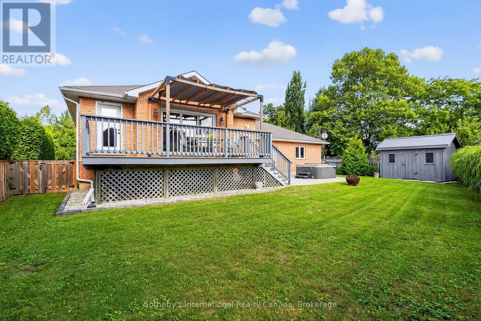 35 Elgin Street S, Blue Mountains, Ontario  N0H 2P0 - Photo 43 - X12394533