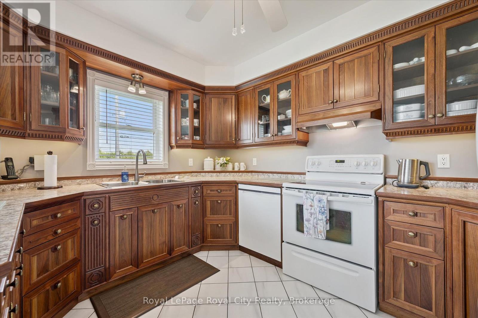 8411 Eramosa/milton Townline, Guelph/eramosa, Ontario  N0B 2K0 - Photo 12 - X12394540